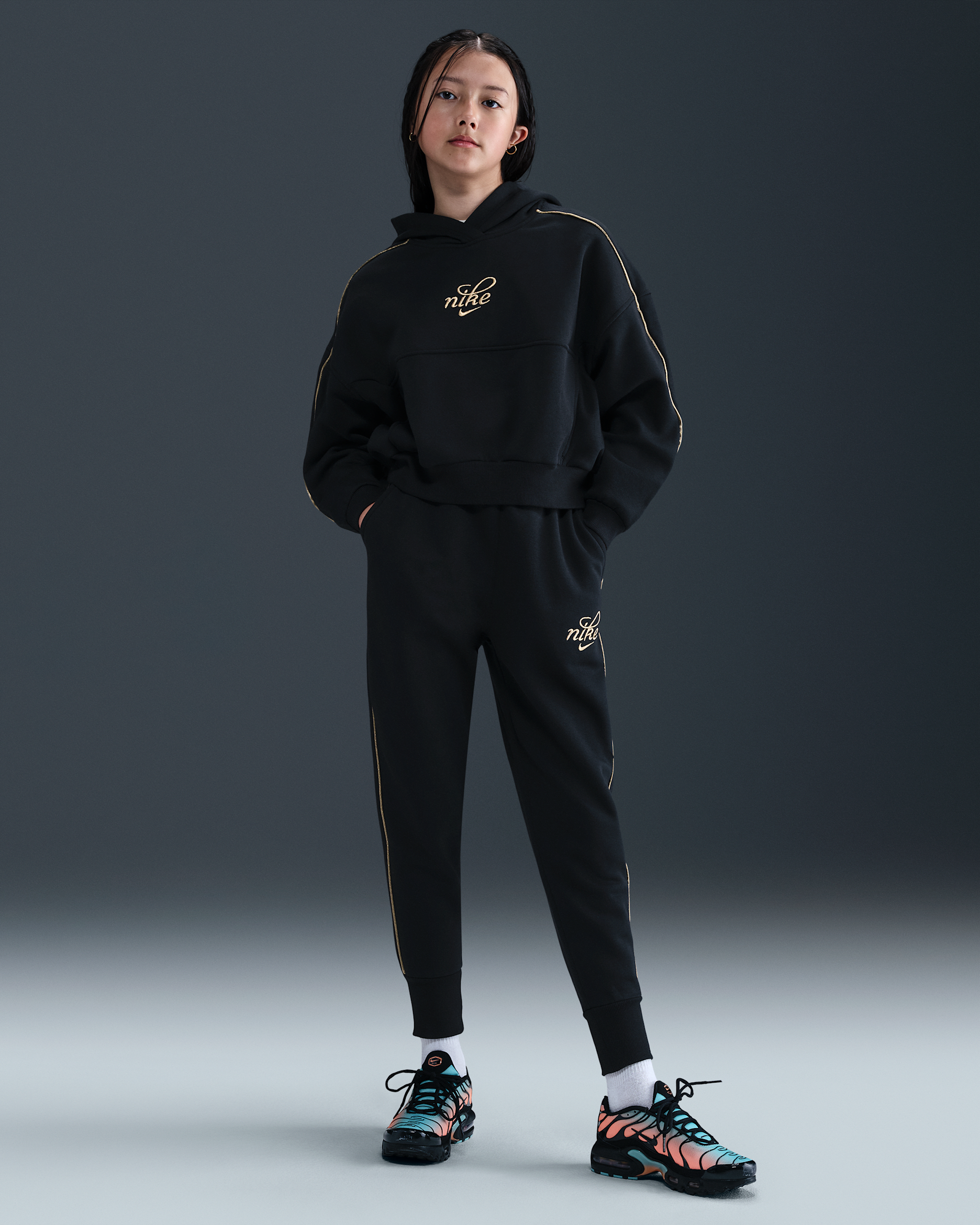Nike Sportswear Club Fleece Big Kids' (Girls') Oversized Joggers